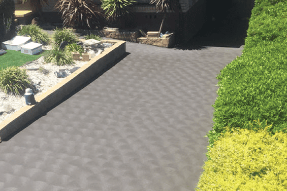 Residential-concrete-diveway